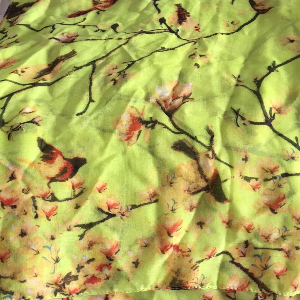 New Birds on Branches Large wrap or scarf Kelly - Picture 1 of 2